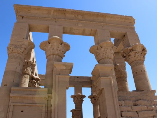 アスワン発ナイル川クルーズ3泊4日！予算に合わせて選べる客船＜月・水・金曜出発／ルクソール着＞