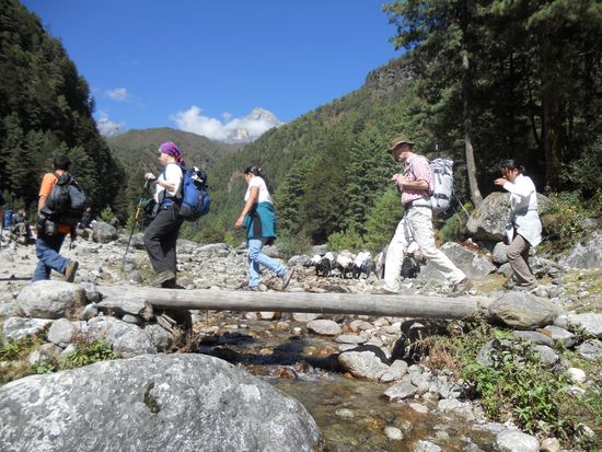 trek-to-namche