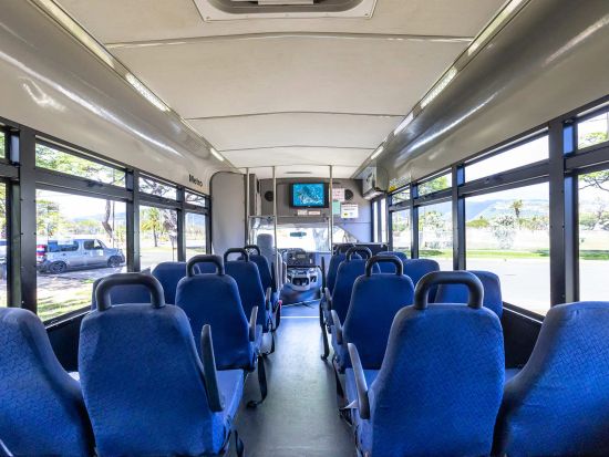 【貸切】ホノルル空港送迎｜ワイキキ＆カハラへ快適移動！ミニバス利用・チップ＆税金込みで安心のプライベート送迎＜最大24名様＞