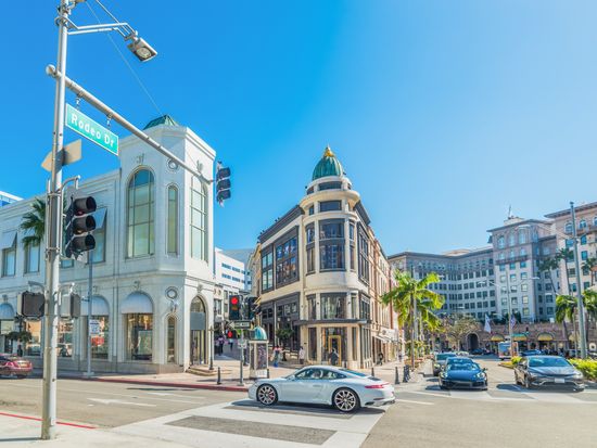 USA_California_Los Angeles_Beverly Hills_Rodeo Drive_shutterstock_2391663563