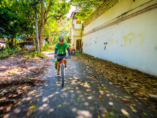 チェンマイ市内 サイクリングツアー　歴史ある旧市街をめぐる
