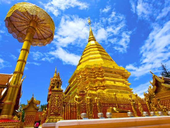 チェンマイ 半日観光ツアー　地元の赤いトラックでめぐる ドイ・ステープ寺院＆ワット・パーラット