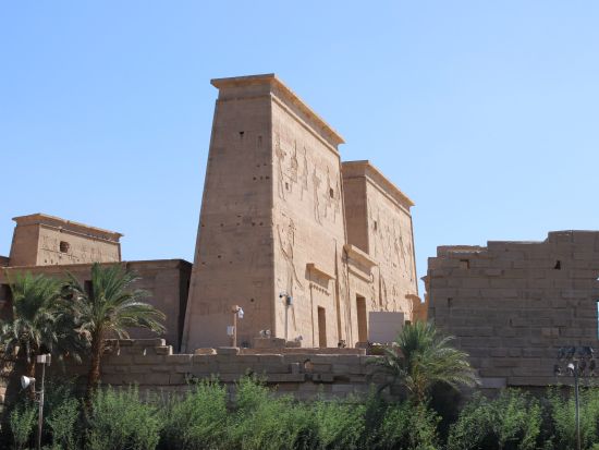 アスワン発ナイル川クルーズ3泊4日！予算に合わせて選べる客船＜月・水・金曜出発／ルクソール着＞