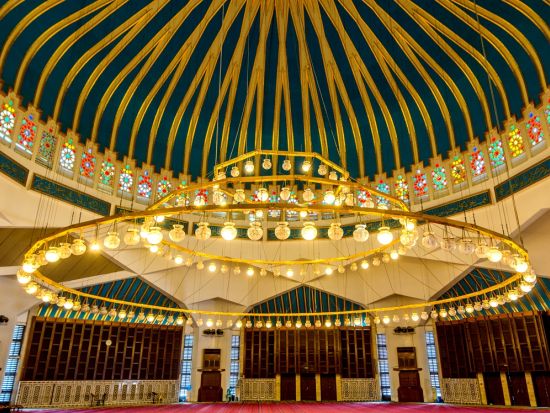 アンマンのイスラム文化めぐり キング・アブドラ・モスク＋セブン・スリーパーズ洞窟＜貸切／英語／アンマン発／ランチ付きプランあり＞