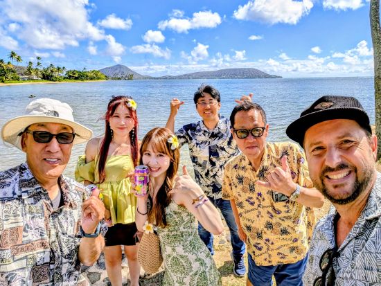 ハワイで18年以上のベテラン現地アメリカ人ガイドと巡るオアフ島完全貸切ツアー♪団体OK＜1～14名／4～13時間／日本語・英語ガイド選択可／空港送迎可＞