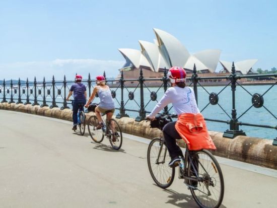 シドニー市内サイクリングツアー　ハーバーブリッジなどの名所を満喫！クラシック・ハイライトの2コースから選択可能＜2時間半～4時間／英語ガイド＞