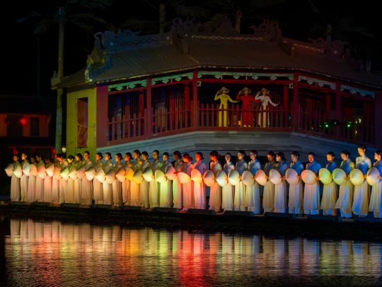 ホイアン1日満喫ツアー ～コーヒー体験・旧市街散策・ランタン作り・メモリーズショー//ホイアン３大名物夕食付き//日本語ガイド//ダナン市内のラウンジ利用可能