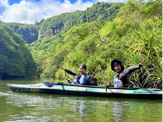 早朝ピナイサーラの滝 カヌー＆トレッキングツアー カヌーとトレッキングで巡る！滝上からの絶景とマイナスイオン満喫＜午前／沖縄そば付／西表島発＞