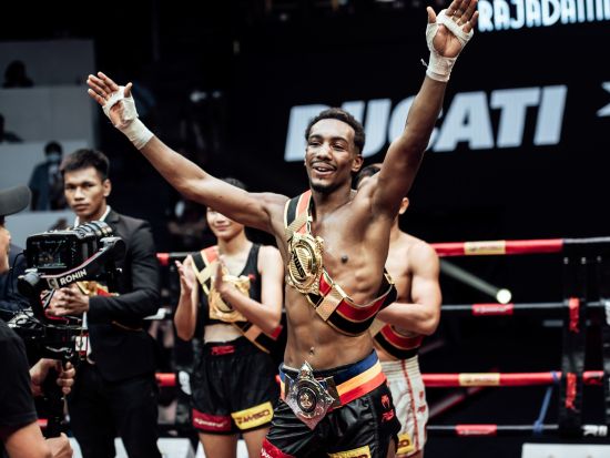 ムエタイ観戦チケット「ラチャダムヌン・スタジアム」事前予約サービス　ドリンク付きVIPラウンジ or リングサイド or スタンド席