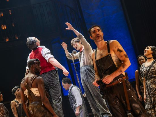 『ハデスタウン』 ブロードウェイ・ミュージカル チケット予約 ＜～2026年6月までの公演＞