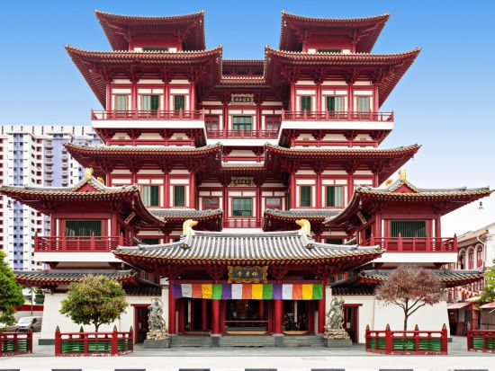 シンガポール半日観光ツアー　仏牙寺＋スリ・マリアマン寺院＋アラブストリート＋マーライオン　リバーボート乗船＆クリーミークラブの昼食付き！＜午後／日本語ガイド＞