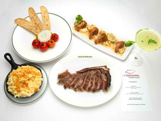 ラスベガス食べ歩きツアー　人気レストランも並ばず入店 デザート付きのコース仕立てでご案内 ＜英語ガイド＞