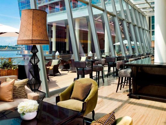 シンガポール湾を望む「ザ・フラトン・ベイ (The Fullerton Bay Hotel Singapore)」で楽しむアフタヌーンティー＜ミールクーポン＞