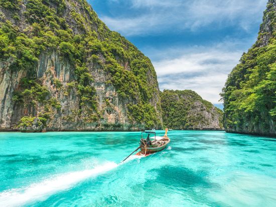 PhiPhi_Bamboo_Island_2023-24_22