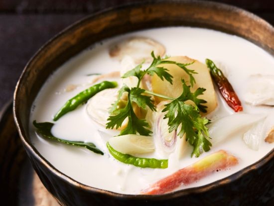 タイ料理教室「グランマズ・ホームクッキング」チェンマイ郊外の田園地帯で本格クッキング体験　市内ホテル往復送迎付き＜半日／英語＞