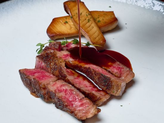 ブル＆ベア「Bull & Bear」食事券&事前予約サービス　週末限定！豪華ランチビュッフェ＜BTSラチャダムリ駅＞ 