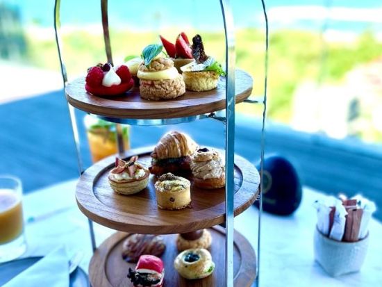 ジ アプルバ ケンピンスキ バリ・アフタヌーンティー & キャメルサファリ & スパ