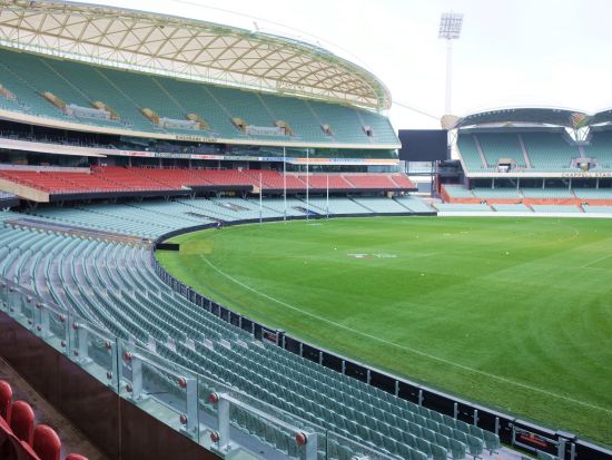 アデレード・オーバル（Adelaide Oval）ルーフクライムツアー　地上50mのスリル＆絶景とアデレードの街並みを満喫！＜2時間／アデレード発＞
