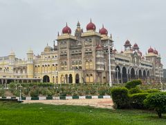 【貸切チャーター】ベンガルール発ホスペット＆ハンピ＆ハッサン＆マイソール観光ツアー＜専用車／英語ドライバー／高速代・駐車場代込／ベンガルール市内中心部送迎＞の写真