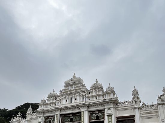 【貸切チャーター】ベンガルール発マイソール＆クールグ＆ウーティ観光ツアー＜専用車／英語ドライバー／高速代・駐車場代込／ベンガルール／コインバトール市内中心部送迎