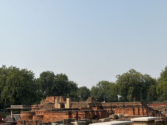 【貸切チャーター】パトナ～バルランプール（9か所）観光ツアー！日本語サポート可＜専用車／英語ドライバー／高速・駐車場込／ラクノー空港送迎＞