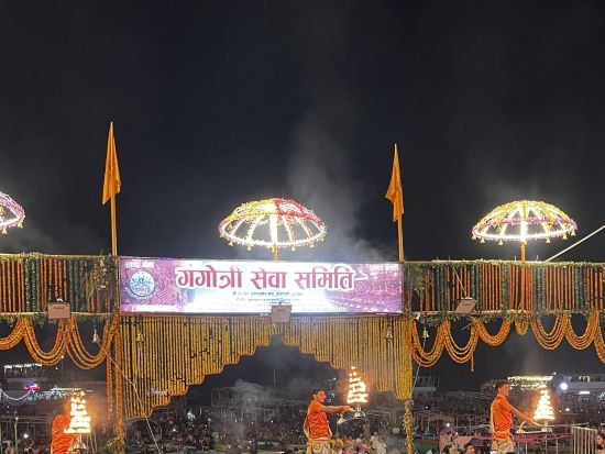 【貸切チャーター】バラナシ発サールナート観光ツアー！日本語サポート可＜専用車／英語ドライバー／高速代＆駐車場代込／バラナシ空港または市内中心部送迎＞