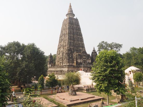 【貸切チャーター】パトナ～バルランプール（9か所）観光ツアー！日本語サポート可＜専用車／英語ドライバー／高速・駐車場込／ラクノー空港送迎＞