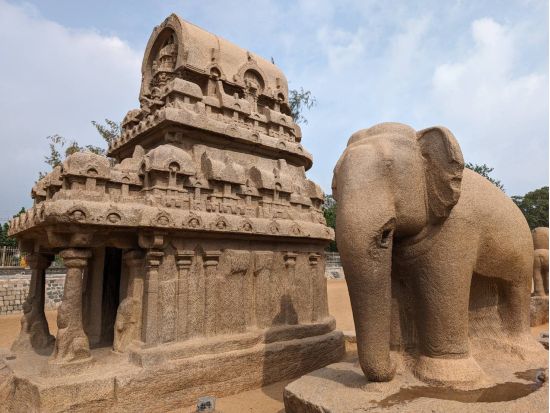 【貸切チャーター】チェンナイ発カーンチープラム＆マハーバリプラム観光ツアー＜専用車／英語ドライバー／高速代・駐車場代込／チェンナイ市内中心部送迎＞