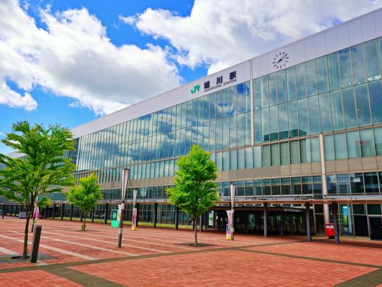 【旭川 ⇔ 新千歳空港】都市間バス・たいせつライナー ゆったり4列シート＆Wi-Fi完備で快適アクセス！＜約3時間＞