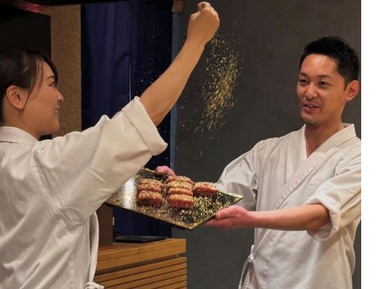 【東京/麻布十番】金粉舞う♪高級鮨と高級日本酒飲み比べ体験