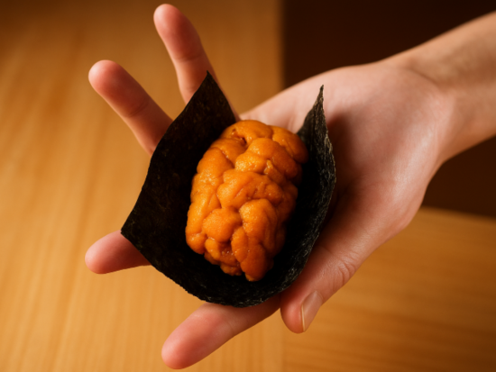 【東京/麻布十番】金粉舞う♪高級鮨と高級日本酒飲み比べ体験