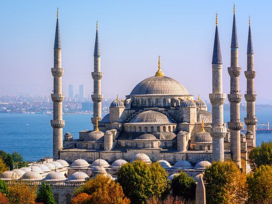 Istanbul_Blue Mosque_shutterstock_721552321 (1)