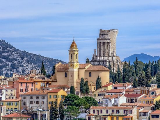 France_La-Turbie_shutterstock_1078897640