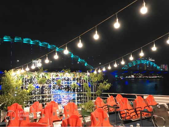 ハン川ナイトクルーズ　ミーシュアン号で巡るダナン夜景＋ライブミュージック＋船上アクティビティ＜45分間＞