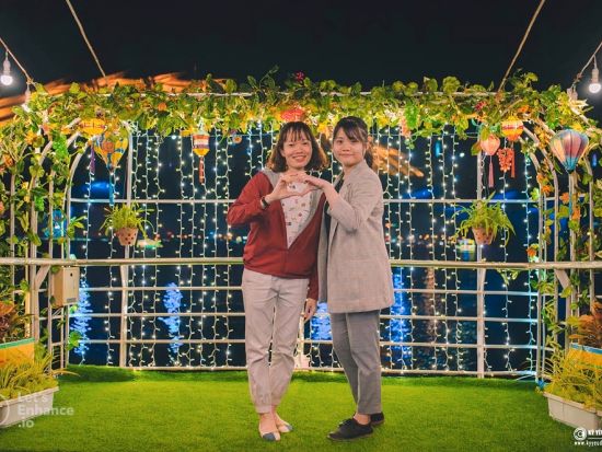 ハン川ナイトクルーズ　ミーシュアン号で巡るダナン夜景＋ライブミュージック＋船上アクティビティ＜45分間＞