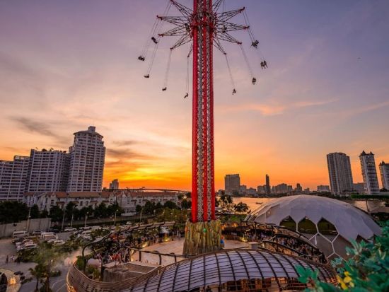 【即時予約確定】2025年11月末オープン！人気急上昇の135mの高さの絶景・絶叫空中ブランコ 「SkyFlyers」搭乗チケット事前予約サービス