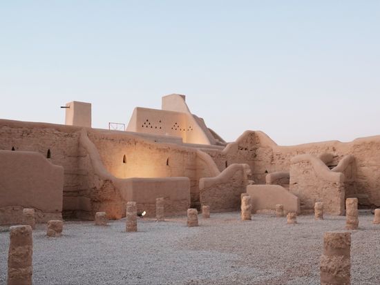 Saudi Arabia_Riyadh_Diriyah ruins_pixta_87110519_M