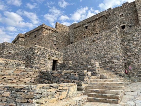 AlBaha_Thee Ain Village_AdobeStock_1635225195