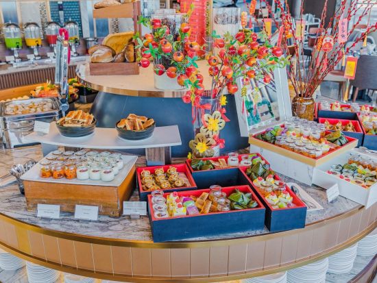 ペニンシュラホテル・ダナン（Peninsula Hotel）　アフタヌーンティー食事券＆事前予約サービス　5つ星ホテルでケーキビュッフェ＜ダナン＞