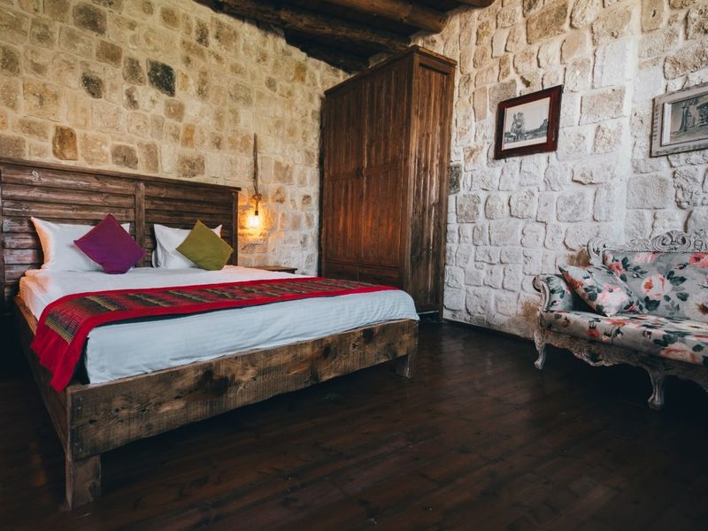 Melek-Cave Suites-Tale-2