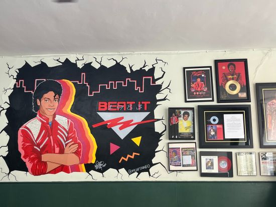 マイケル・ジャクソンゆかりの地巡りツアー　専門ガイドと巡るキング・オブ・ポップの軌跡＜貸切／日本語ガイド／ロサンゼルス発＞