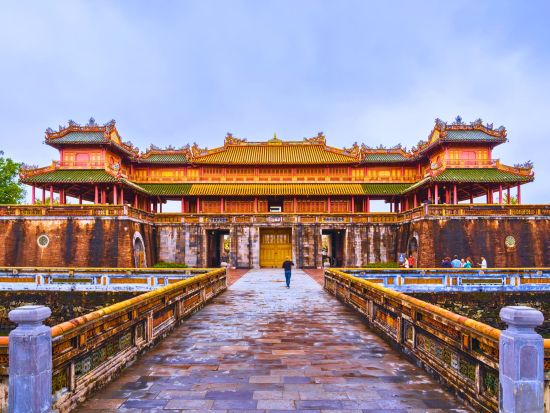 フエ 1日観光ツアー　フエ王宮と柑橘の里をめぐる ＜昼食付き／英語ガイド／ダナン発＞