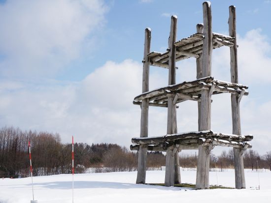 八甲田・酸ヶ湯温泉送迎観光タクシー 三内丸山遺跡、青森県立美術館、八甲田山雪中行軍遭難資料館、城ヶ倉大橋から3か所観光＜最大9名／3時間／青森発着＞