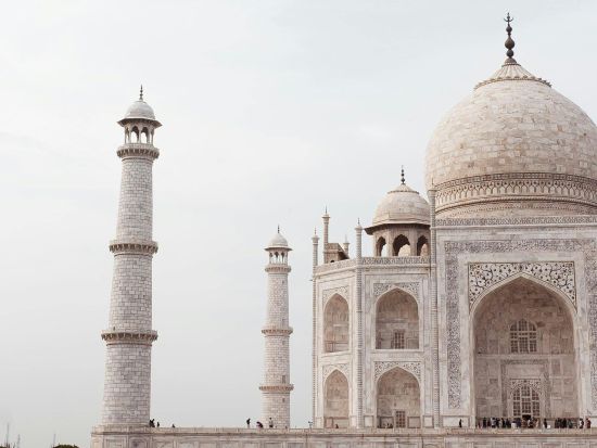 マハラジャ・エクスプレスで巡るインド3泊4日　豪華列車でインド黄金三角＋ランタンボール＋タージ・マハル＋王宮ディナー付き＜デリー発／英語ガイド／全日程食事付き＞