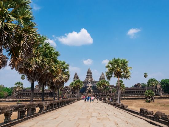 【空港送迎】シェムリアップ・アンコール国際空港⇔ホテル＜専用車／日本語ガイド選択可＞