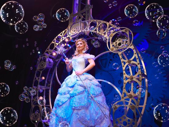 WickedLondon_Zizi Strallen_Photo MattCrockett_40370_RT