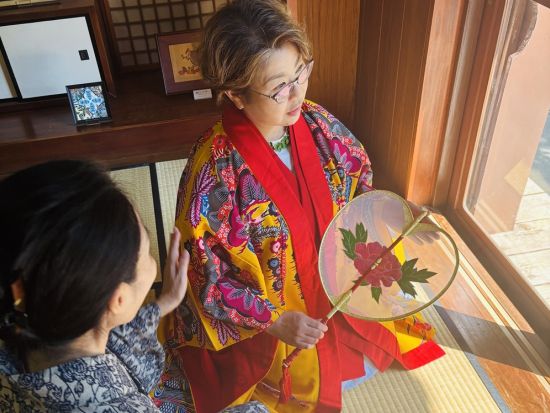 【火曜限定】那覇・琉球文化体験　紅型職人と琉球舞踊家から学ぶ沖縄文化 ＜1.5時間／少人数制＞