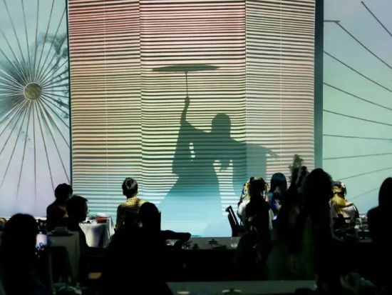 没入型ダイニング「テイスティング・オブ・チャイナ（Taste of China）」　五感で味わう中国七大料理 ＜上海外灘CITY HALL PLAZA＞