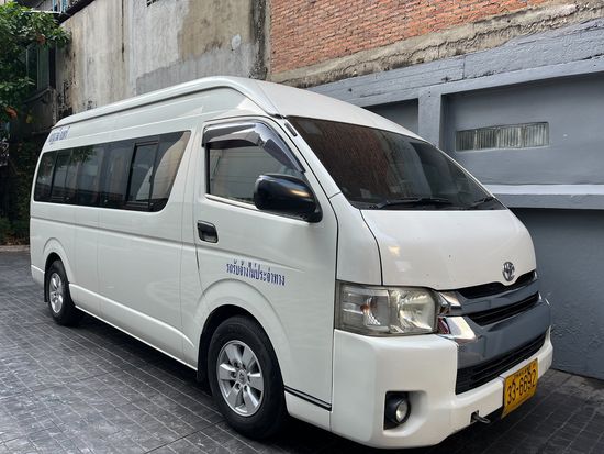 ホテルにお迎え（車）