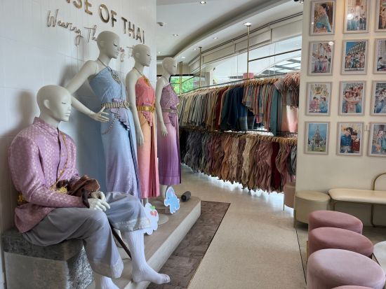 【貸切】ワットパクナム＋ワットアルン半日観光ツアー　人気の「Sense of Thai」で民族衣装体験も満喫！＜午前／日本語ガイド／ベテランガイド確約＞